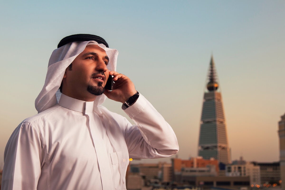 Reliable Mobile and Internet Solutions for Video Calls with Family in the UAE